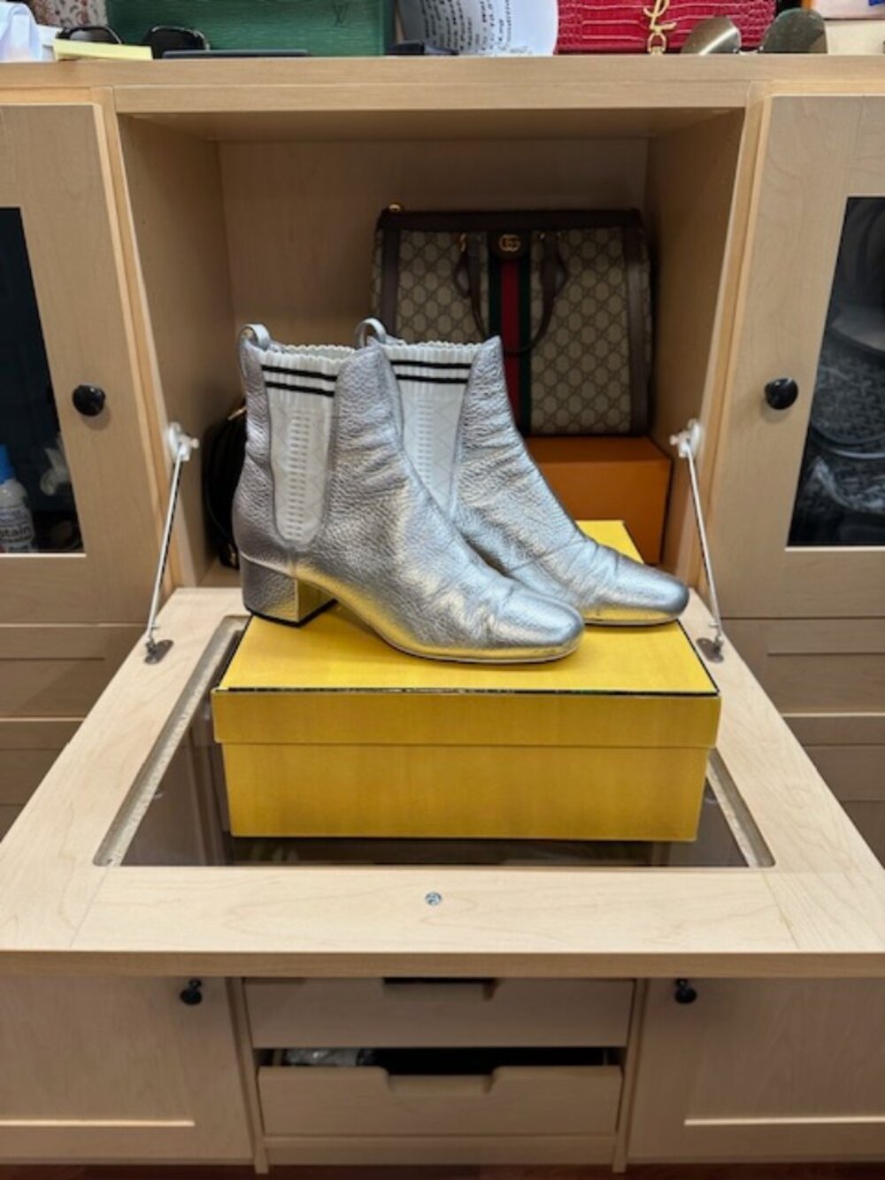 Fendi Silver Size 38 Leather Ankle Chelsea Boots